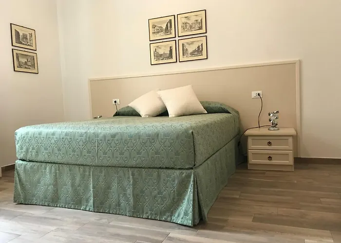 In Piazza * بولونيا